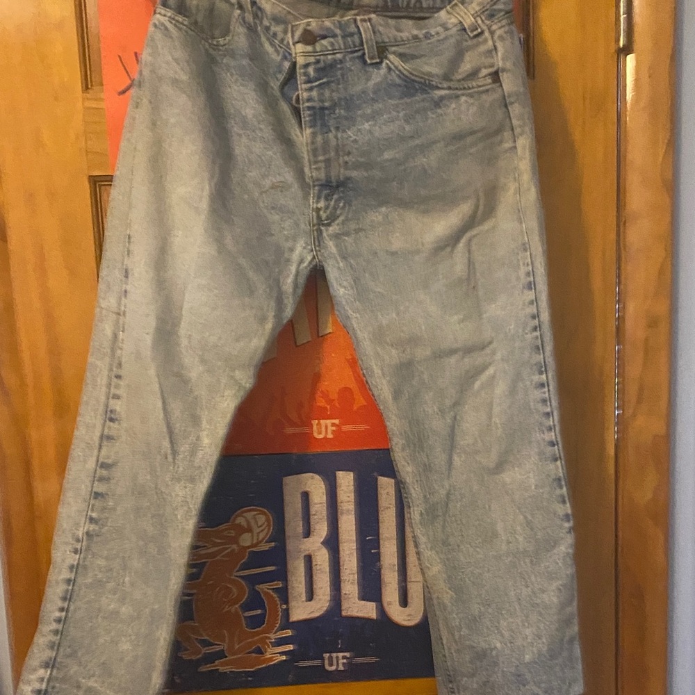 Levi's Men's Faded Blue Relaxed Jeans